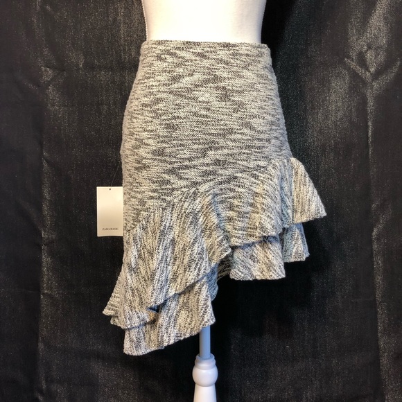 Zara Basic Asymmetrical Ruffled Angled Hemline Skirt - Picture 3 of 8